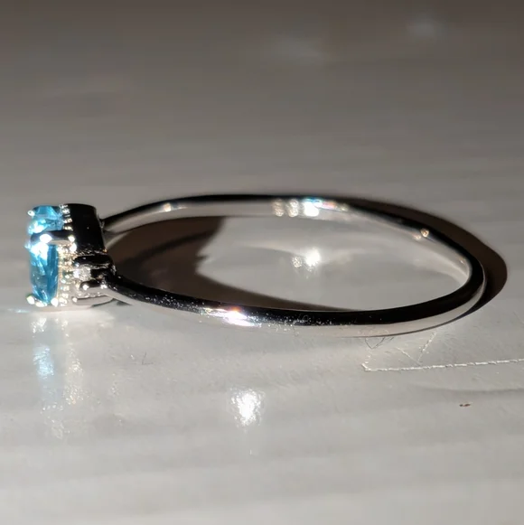 Stunning 925 Sterling silver promise ring sz 6 - Picture 16 of 17